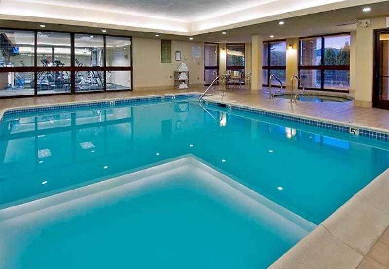 Courtyard By Marriott Lynchburg Hotel Ngoại thất bức ảnh