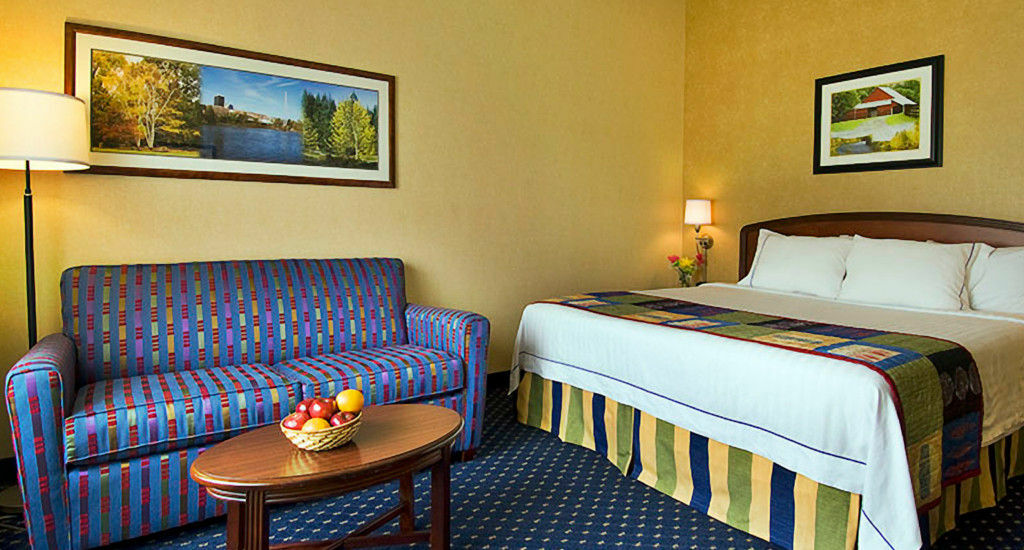 Courtyard By Marriott Lynchburg Hotel Ngoại thất bức ảnh